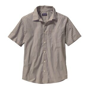 Patagonia Men's Fezzman Button Down Short Sleeve Shirt in Stripe